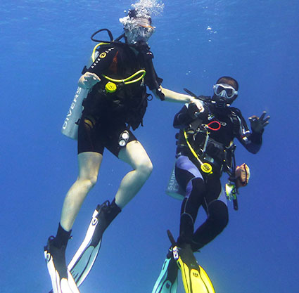 COUPLE SCUBA DIVING - TRY DIVE (SHORE)