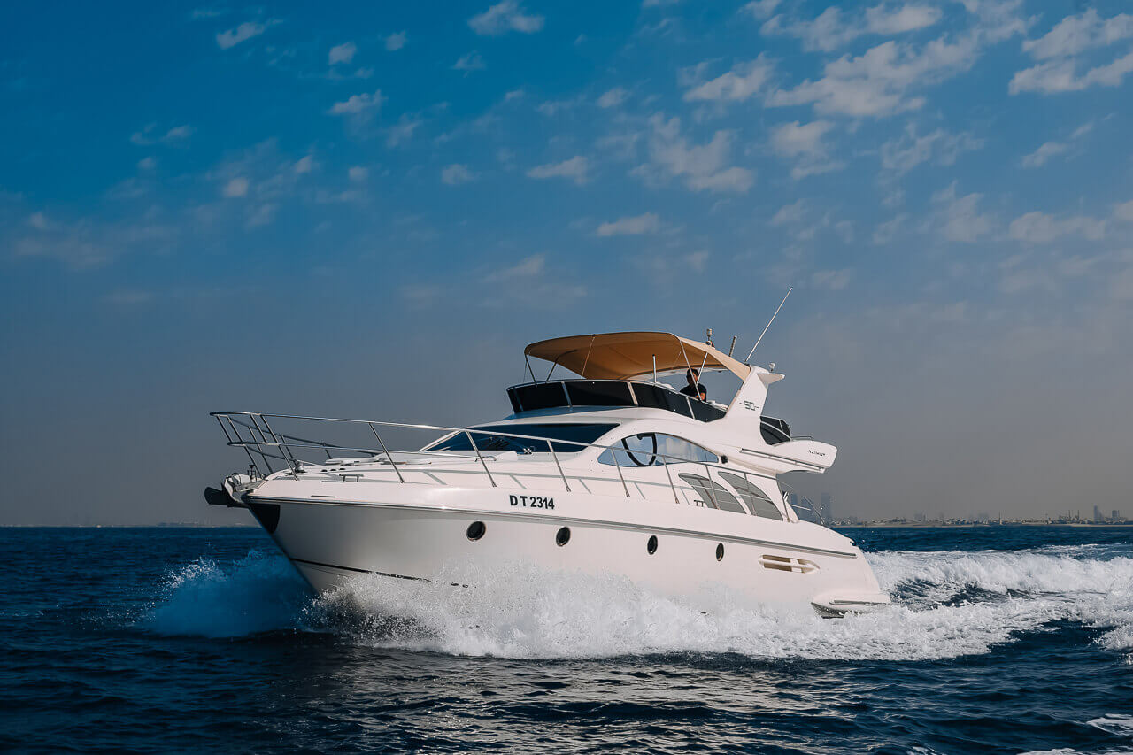 BOAT CHARTER