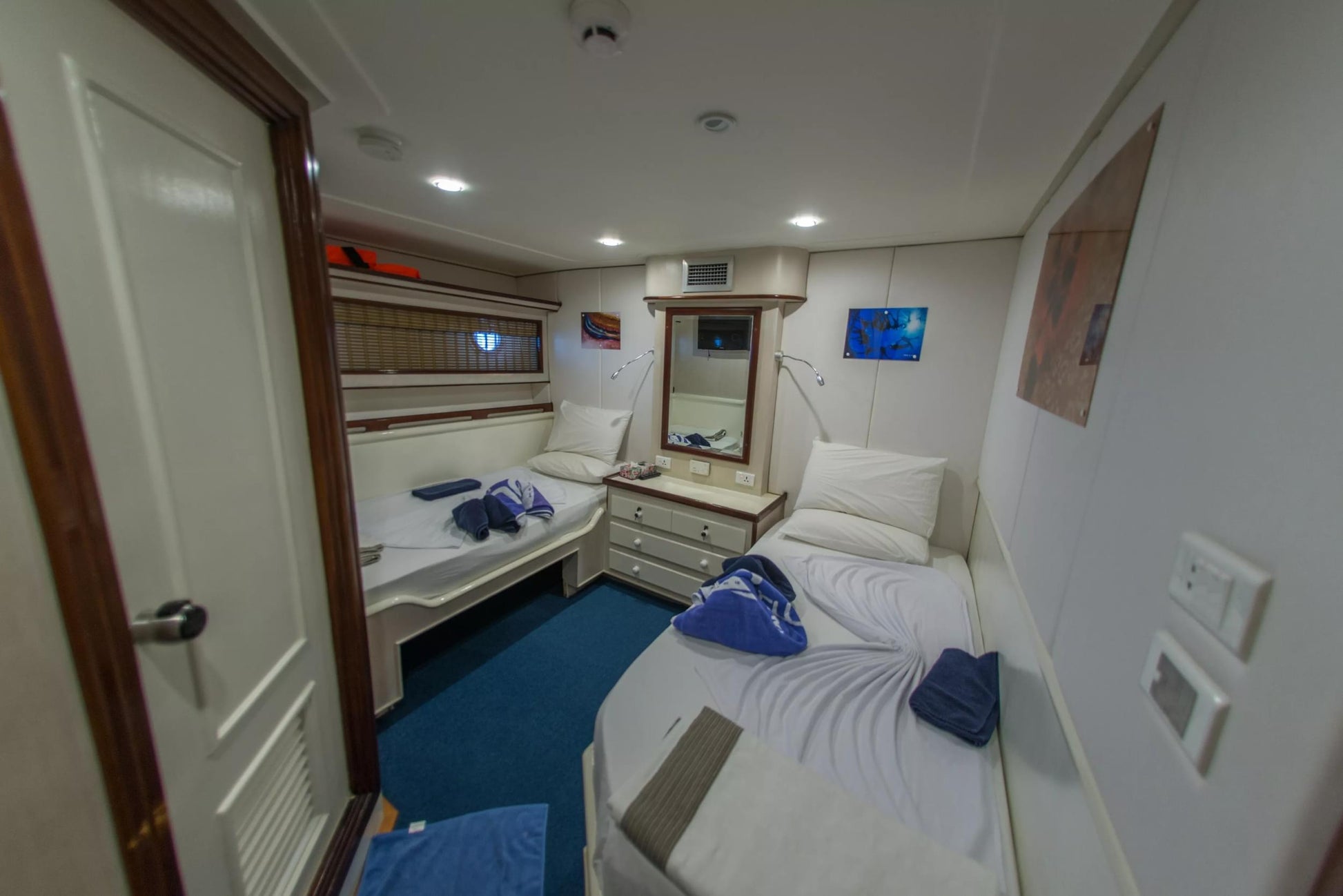 BLUE VOYAGER, MALDIVES