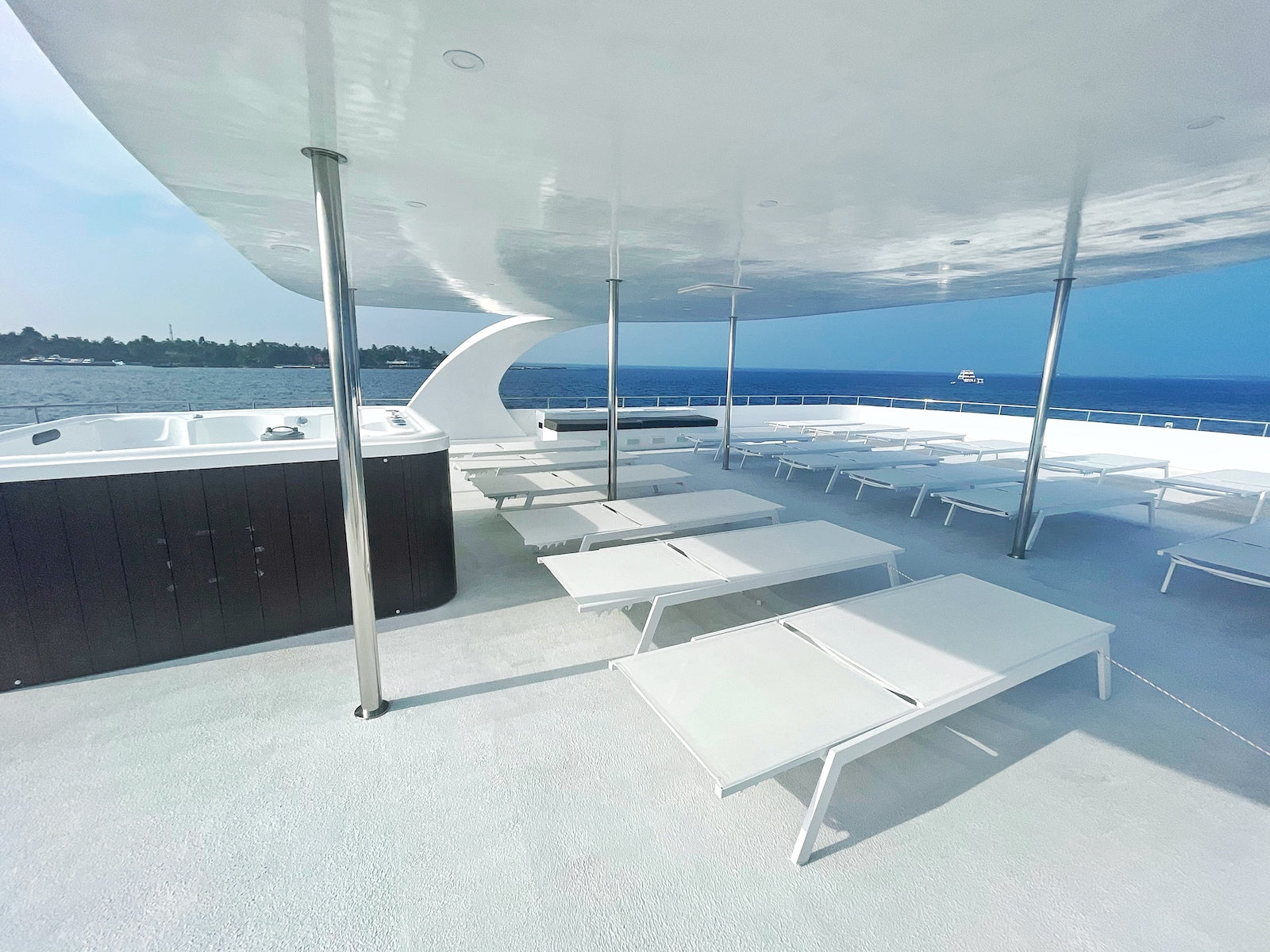 SEA PLEASURE, MALDIVES LEGEND
