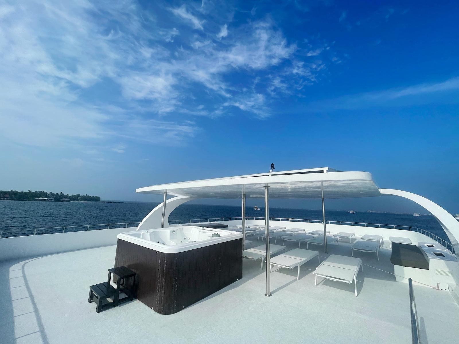 SEA PLEASURE, MALDIVES LEGEND