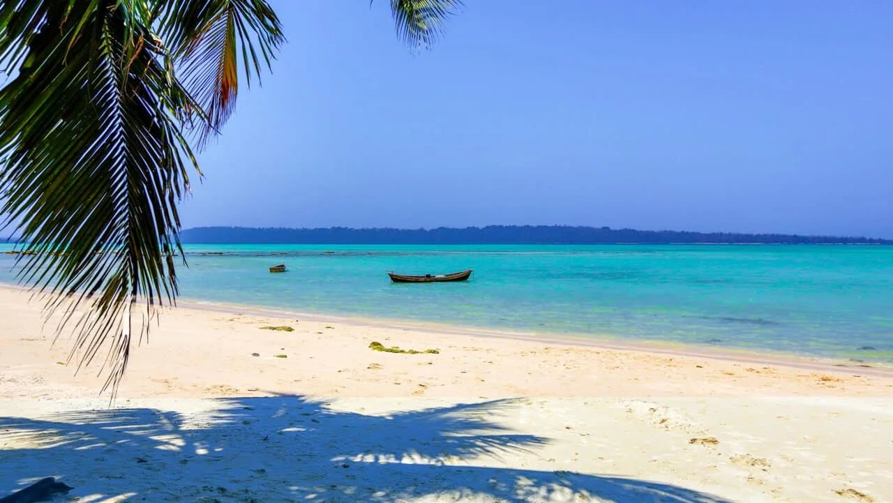 ISLAND HOPPING